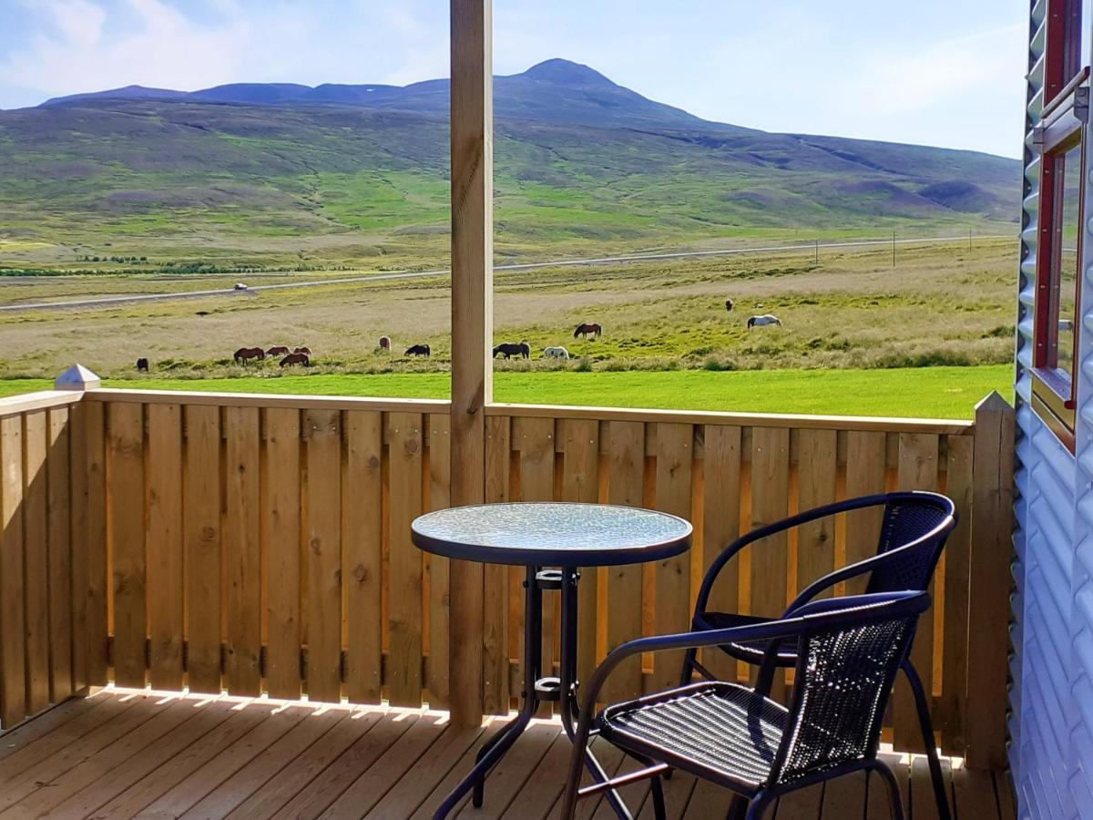 Skarth Guesthouse Saudarkrokur Bagian luar foto