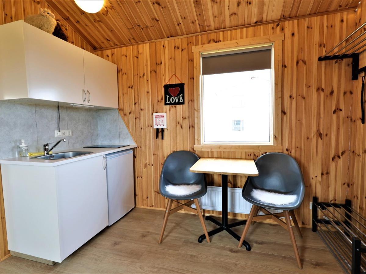 Skarth Guesthouse Saudarkrokur Bagian luar foto